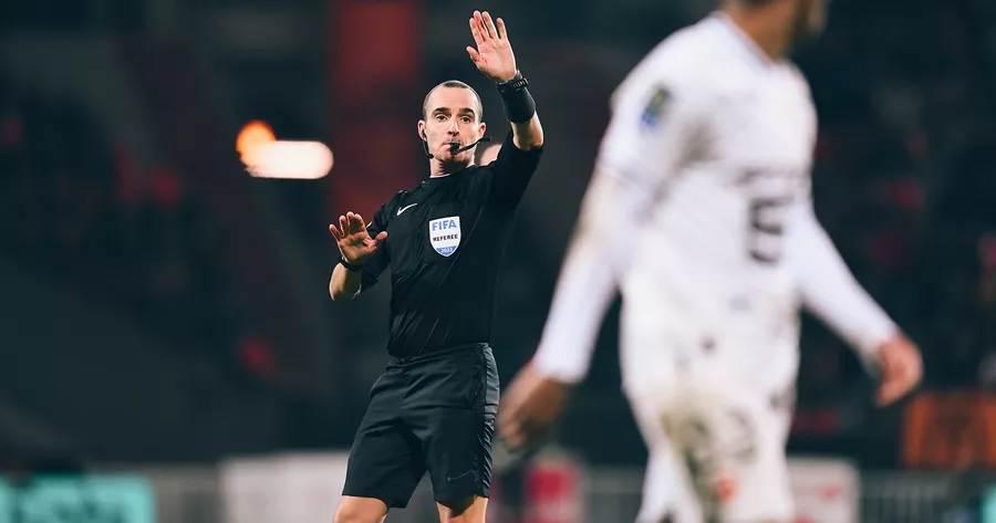 Benoît Millot, arbitre de SRFC / Lens Stade Rennais F.C.
